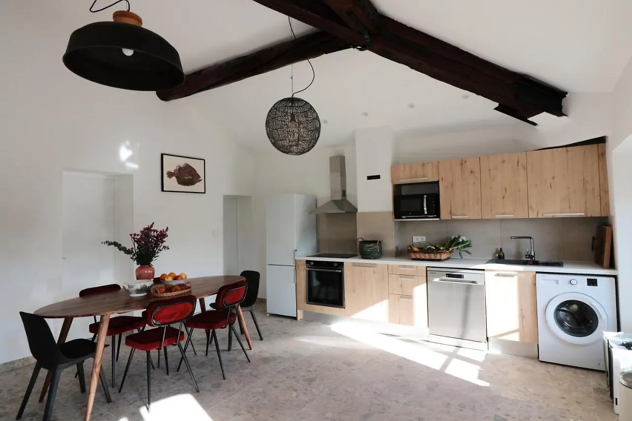 Appartements A La Ferme La Ciotat Apartment